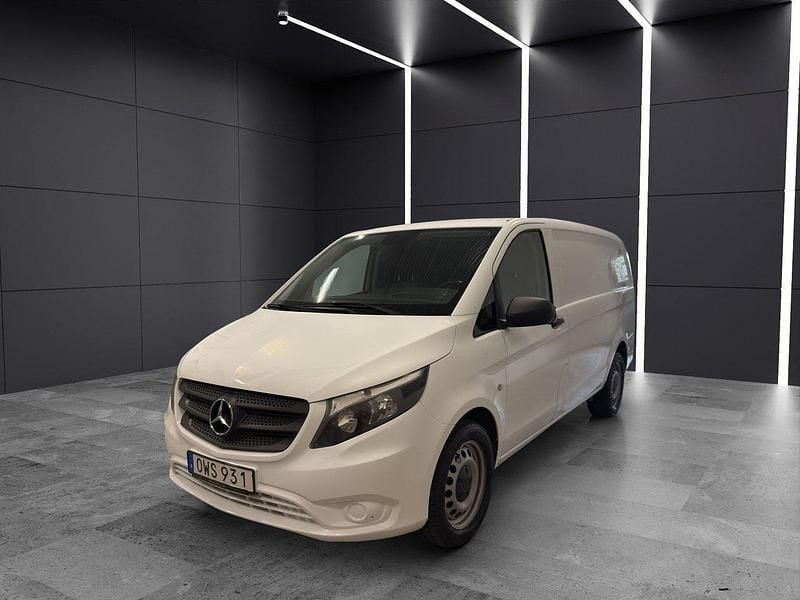 Vit Begagnad 2019 Mercedes Vito Minibuss | 109 900 kr - Bild 1/4