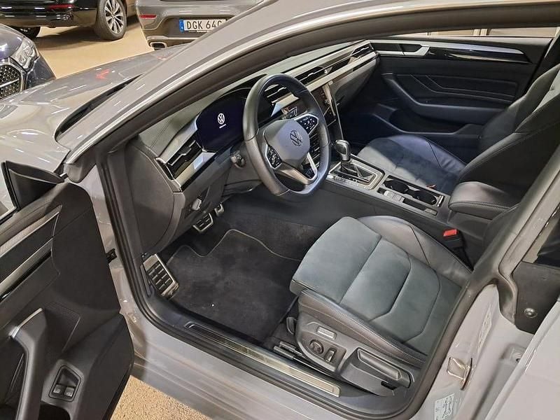Begagnad VW Arteon R-line 156 HK (114 kW) 2023 Moonstone grey Sedan