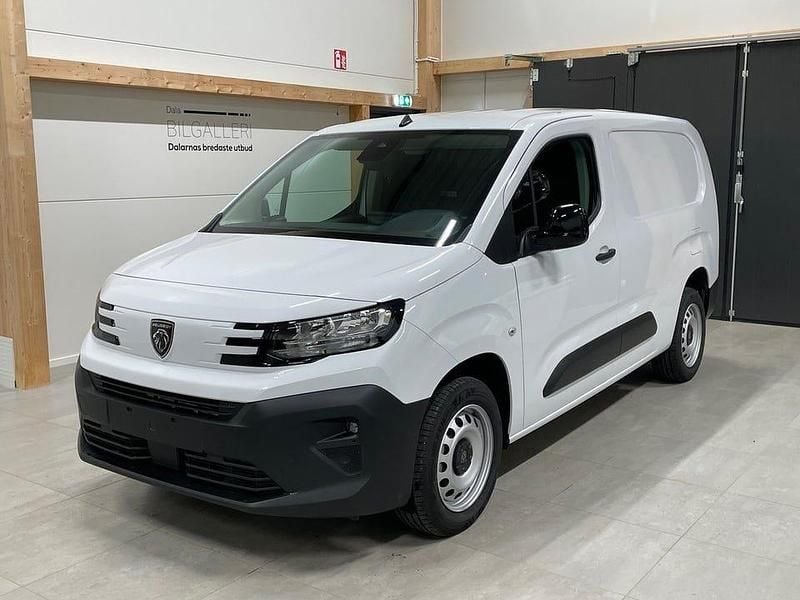 Vit Ny 2025 Peugeot Partner Minibuss | 368 625 kr (Marknadspris) - Bild 1/4