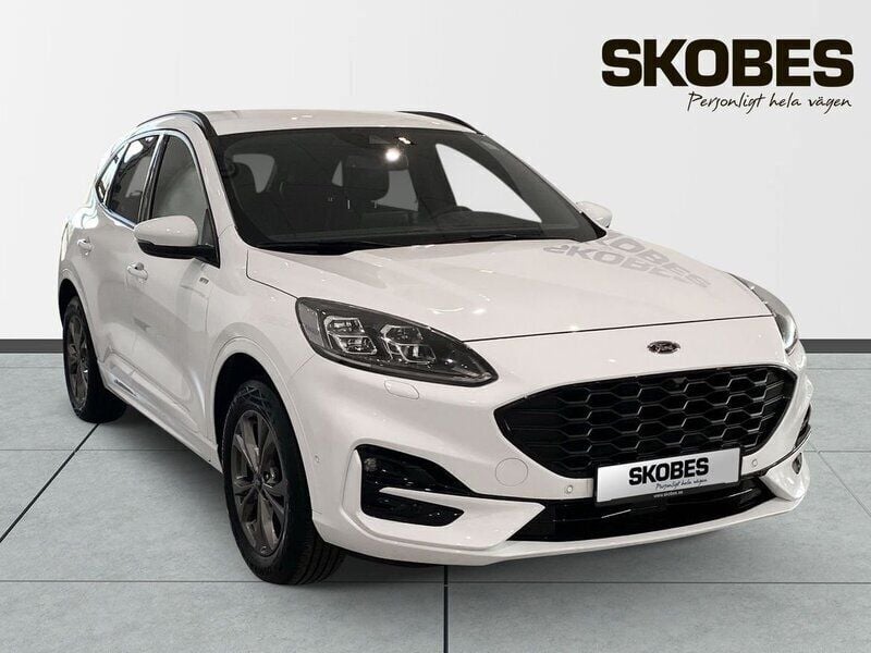 Vit Begagnad 2022 Ford Kuga ST-Line X SUV | 299 000 kr (Lite dyr) - Bild 1/3