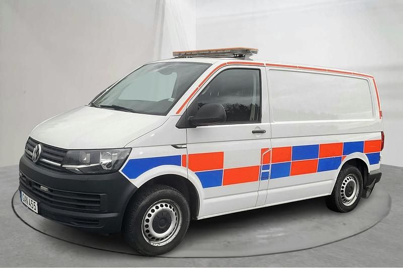 Vit Begagnad 2018 VW T6 Van | 218 400 kr (Marknadspris) - Bild 1/4