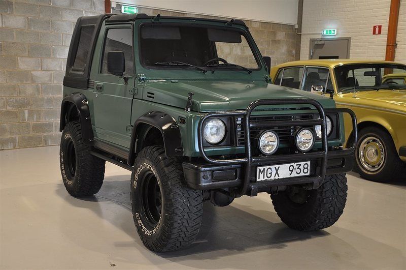 Suzuki samurai sj413