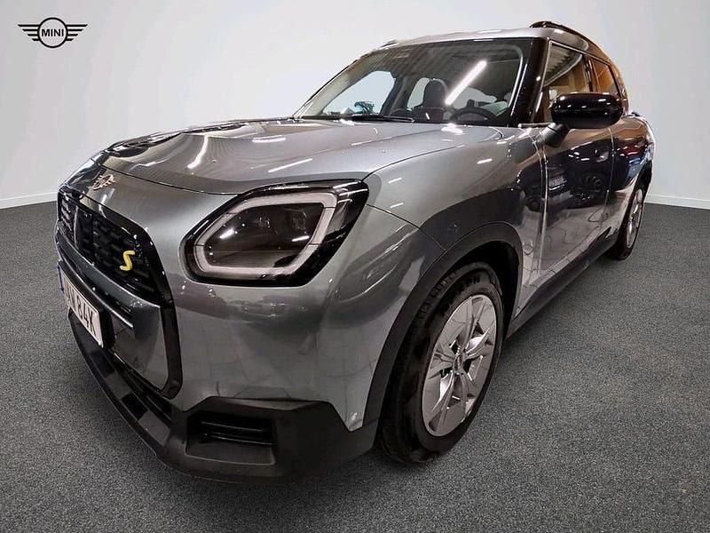 Begagnad Mini Countryman 233 kW (317 HK) 2024 Grön SUV
