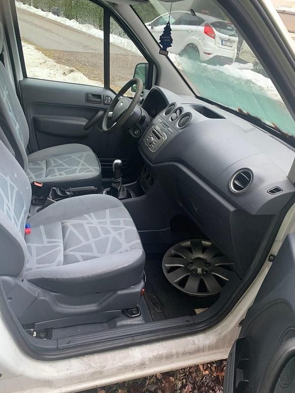 Begagnad Ford Transit Connect 90 HK (66 kW) 2013 Minibuss