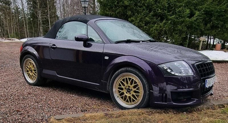 Begagnad 2001 Audi TT Roadster Cab | 74 000 kr - Bild 1/4