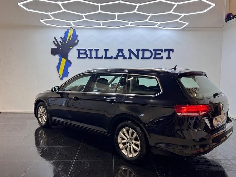 Begagnad VW Passat 150 HK (110 kW) 2015 Svart Kombi