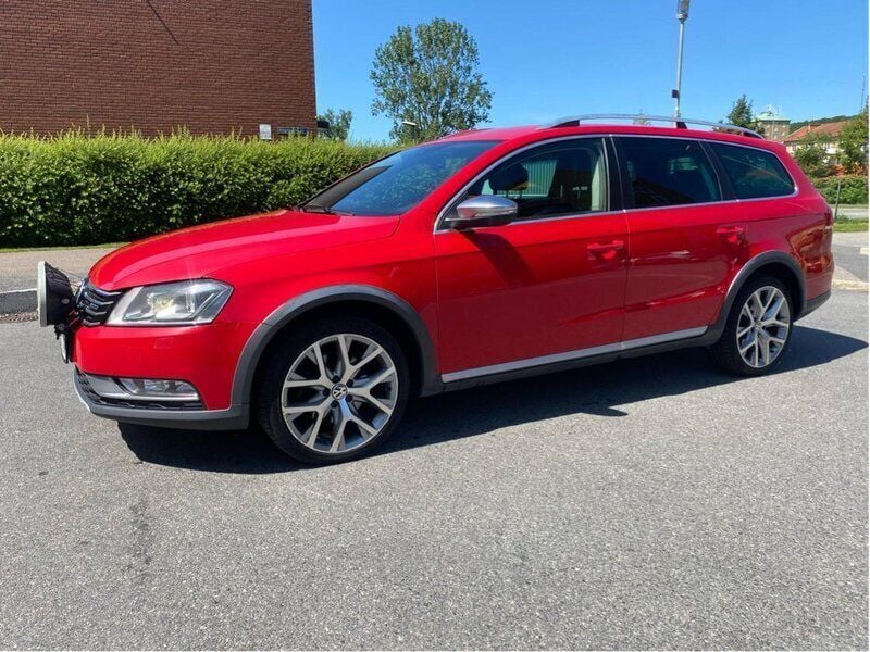 Röd Begagnad 2014 VW Passat Alltrack Kombi | 86 000 kr (Bra pris) - Bild 1/4