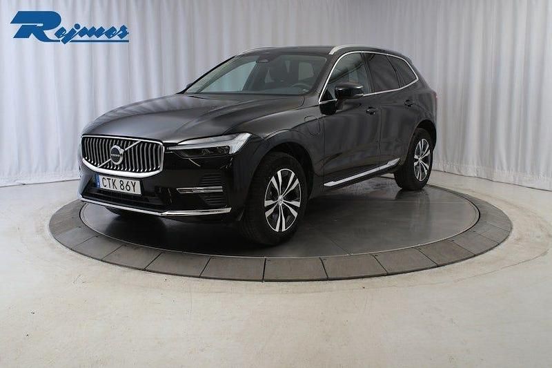 Onyx black metallic Begagnad 2025 Volvo XC60 Core SUV | 499 900 kr (Marknadspris) - Bild 1/4