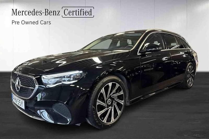 Svart Begagnad 2023 Mercedes E300 Kombi | 549 000 kr (Marknadspris) - Bild 1/1