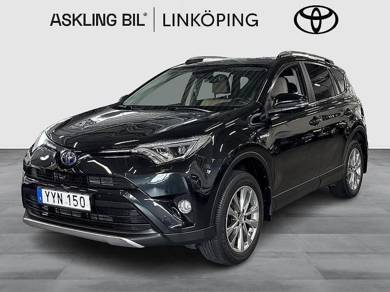 Svart Begagnad 2017 Toyota RAV4 Hybrid Executive SUV | 249 000 kr (Marknadspris) - Bild 1/4