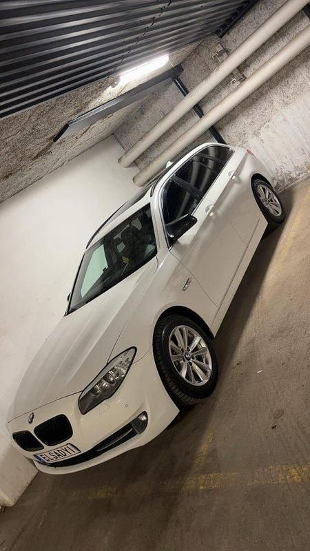 Vit Begagnad 2013 BMW 520 Kombi | 105 000 kr (Bra pris) - Bild 1/4