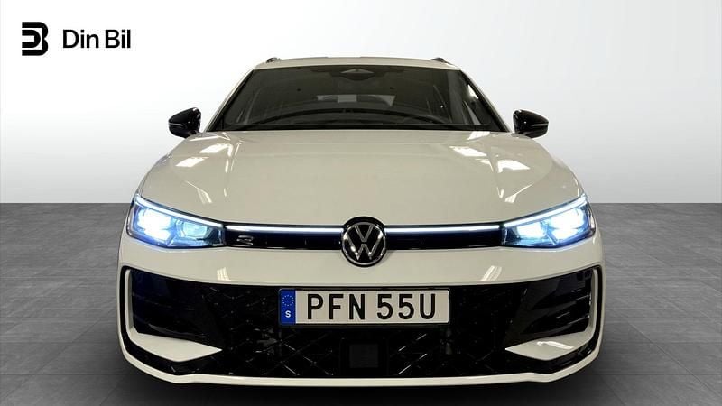 Begagnad VW Passat Style 193 HK (141 kW) 2025 Pure white Kombi