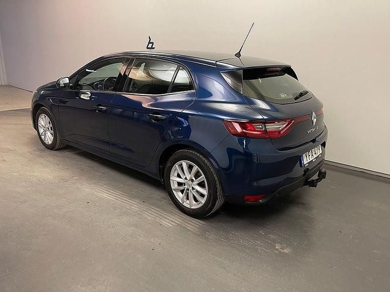 Begagnad Renault Mégane IV Zen 132 HK (97 kW) 2016 Blå Halvkombi