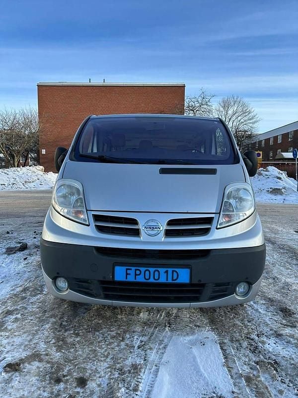 Begagnad Nissan Primastar 146 HK (107 kW) 2011 Minibuss