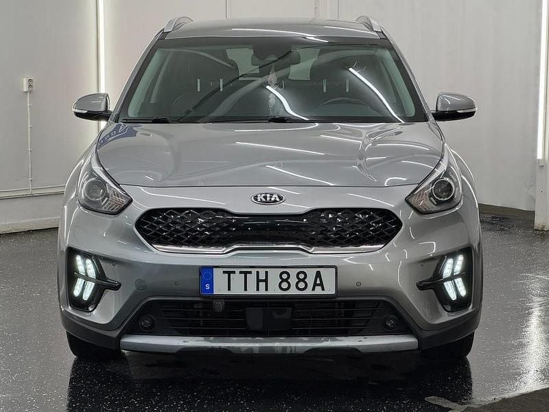 Begagnad Kia Niro Advance 141 HK (103 kW) 2019 Grå SUV