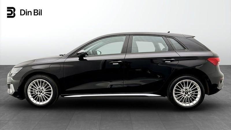 Begagnad Audi A3 Advanced 150 HK (110 kW) 2024 Svart