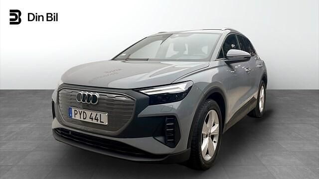 Grå Begagnad 2022 Audi Q4 e-tron Proline SUV | 349 000 kr (Marknadspris) - Bild 1/4