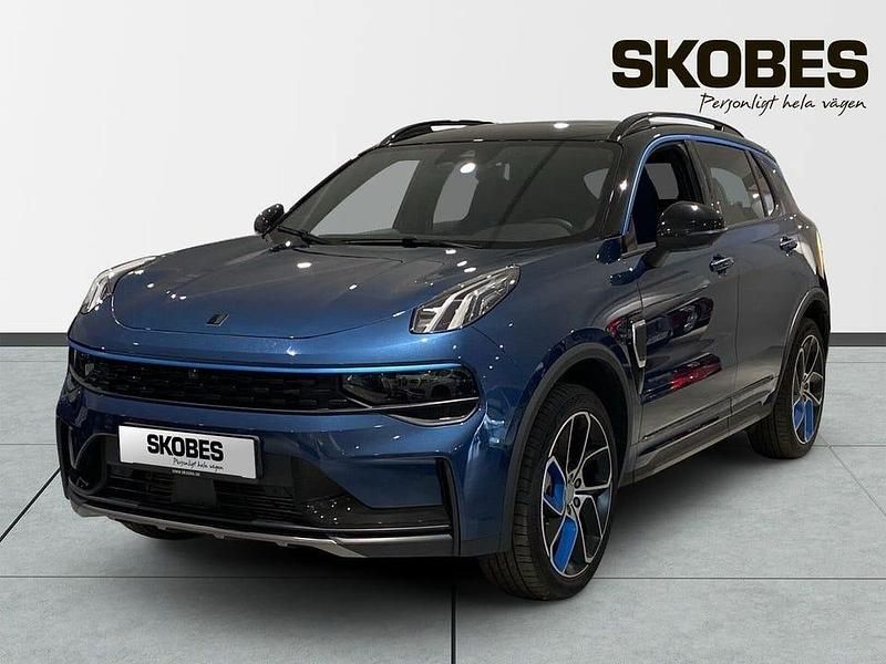 Begagnad Lynk & Co 01 264 HK (194 kW) 2023 Blå SUV