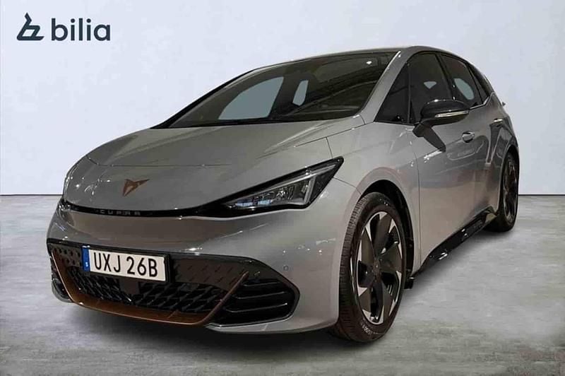 Begagnad Cupra Born 169 kW (231 HK) 2023 Grå Halvkombi
