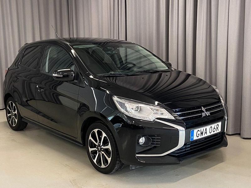 Svart Begagnad 2022 Mitsubishi Space Star Elegance Kombi | 159 900 kr (Marknadspris) - Bild 1/3