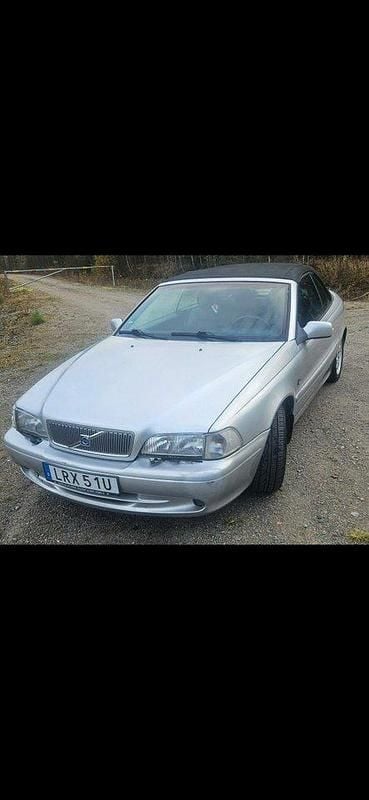Silver Begagnad 2000 Volvo C70 Cab | 26 500 kr - Bild 1/4