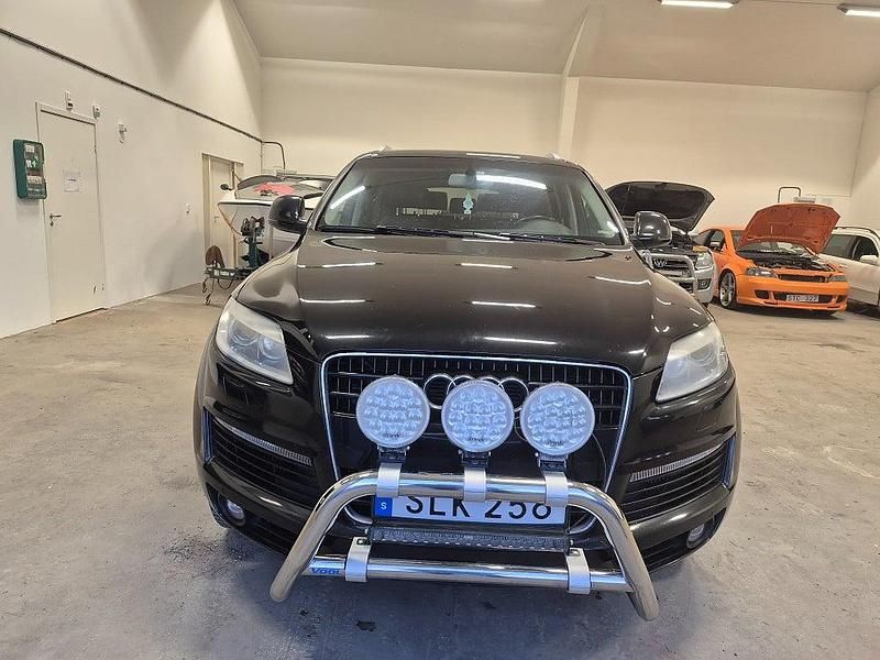 Begagnad Audi Q7 Design 239 HK (175 kW) 2008 Svart SUV