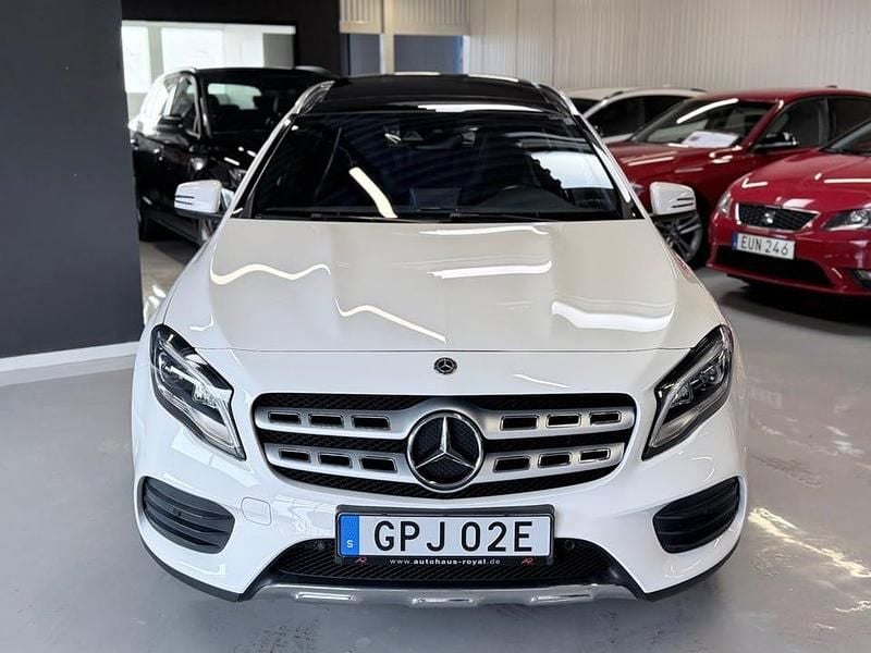 Begagnad Mercedes GLA200 AMG line 156 HK (114 kW) 2020 Vit SUV