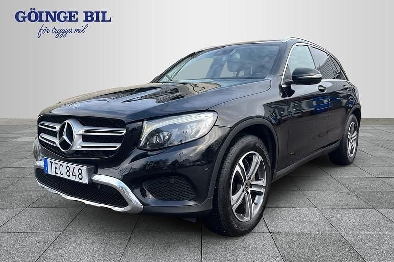 Svart Begagnad 2018 Mercedes GLC220 SUV | 299 900 kr (Marknadspris) - Bild 1/4