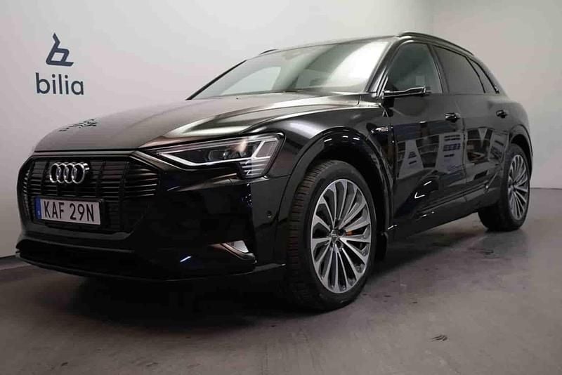 Svart Begagnad 2020 Audi e-tron SUV | 309 500 kr (Marknadspris) - Bild 1/1