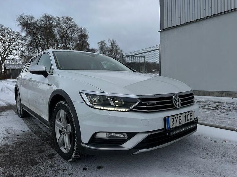 Begagnad 2019 VW Passat Alltrack Kombi | 149 000 kr (Bra pris) - Bild 1/4