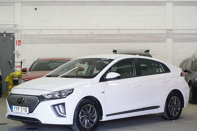 Vit Begagnad 2019 Hyundai Ioniq Trend Sedan | 179 900 kr (Marknadspris) - Bild 1/4