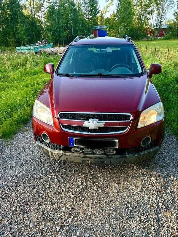 Röd Begagnad 2007 Chevrolet Captiva SUV | 12 000 kr (Bra pris) - Bild 1/4