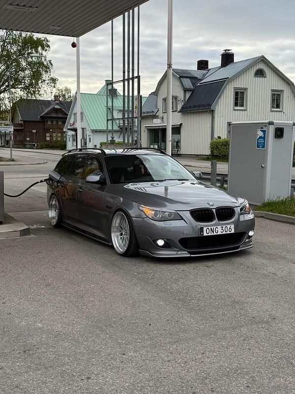 Begagnad 2007 BMW 525 Kombi | 70 000 kr - Bild 1/3