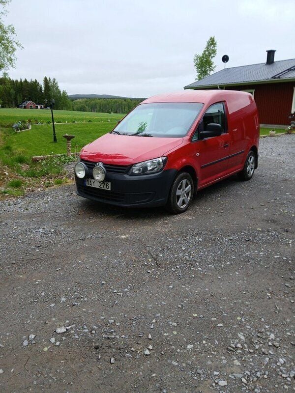 Röd Begagnad 2012 VW Caddy Minibuss | 45 000 kr (Bra pris) - Bild 1/4