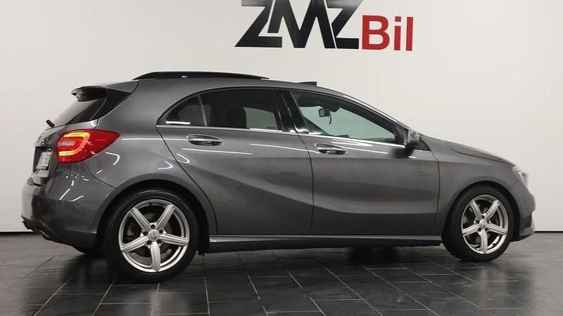 Begagnad Mercedes A250 Urban 211 HK (155 kW) 2012 Mörkgrå Halvkombi