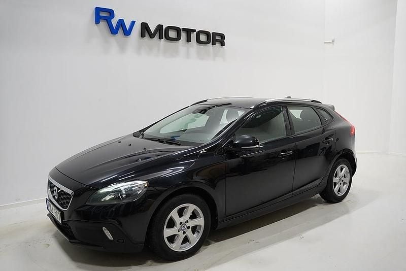 Begagnad Volvo V40 179 HK (131 kW) 2013 Svart Halvkombi