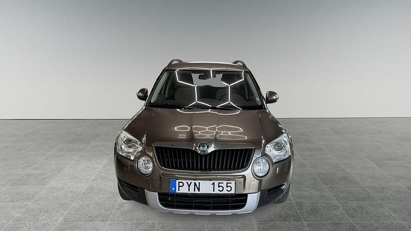 Begagnad Skoda Yeti Experience 110 HK (80 kW) 2012 Brun SUV