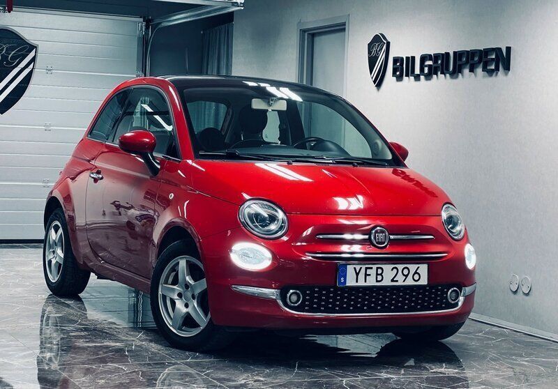 Röd Begagnad 2016 Fiat 500 Lounge Halvkombi | 89 900 kr (Lite dyr) - Bild 1/4