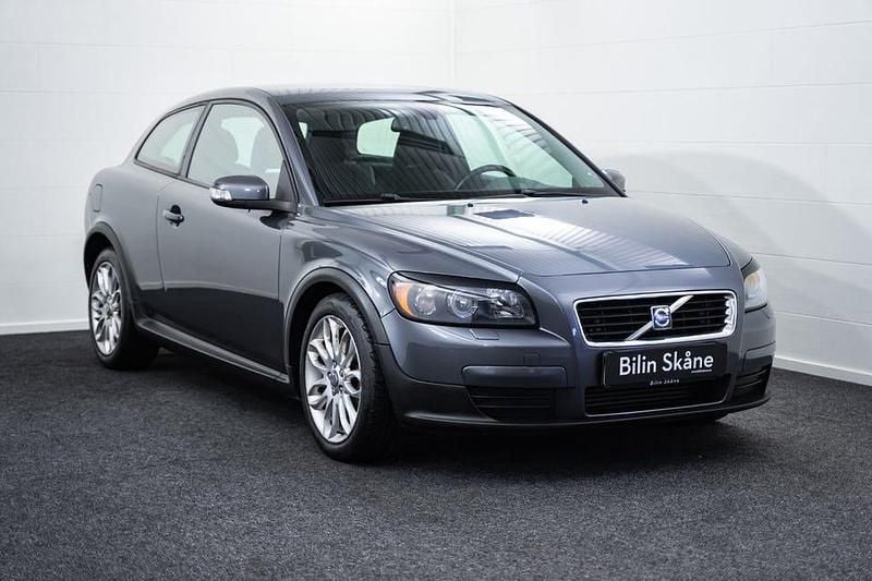 Grå Begagnad 2009 Volvo C30 Halvkombi | 44 900 kr (Bra pris) - Bild 1/4