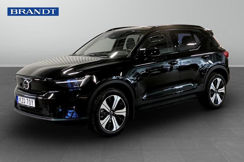 Begagnad Volvo XC40 Single Motor 175 kW (238 HK) 2023 Svart SUV
