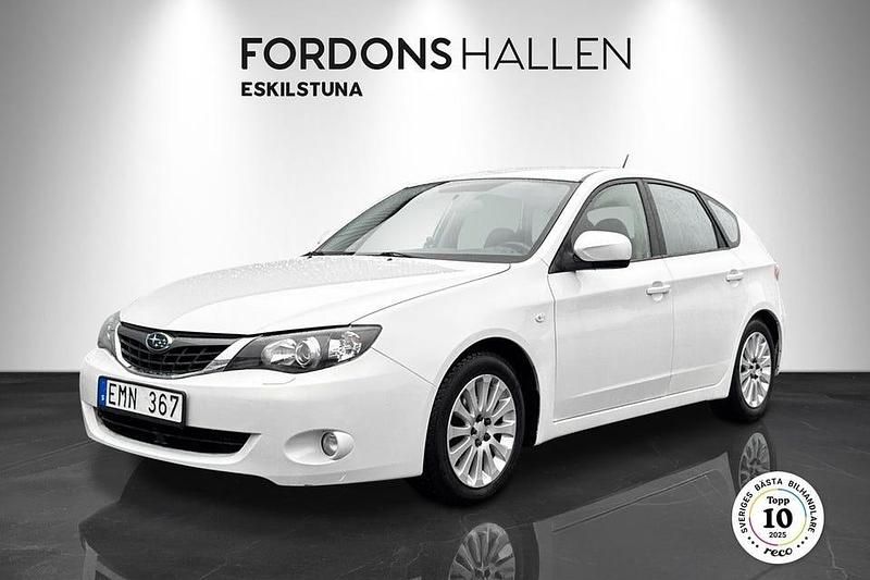 Vit Begagnad 2007 Subaru Impreza Halvkombi | 59 900 kr (Marknadspris) - Bild 1/4
