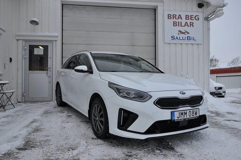 Vit Begagnad 2020 Kia Ceed Sportswagon Advance Kombi | 199 000 kr (Superpris) - Bild 1/4