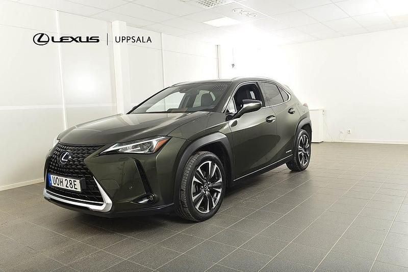 Grön Begagnad 2019 Lexus UX 250h E-FOUR SUV | 269 900 kr (Marknadspris) - Bild 1/4