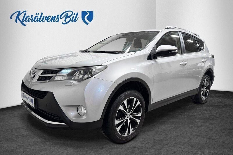 Silver Begagnad 2014 Toyota RAV4 Active SUV | 139 900 kr (Bra pris) - Bild 1/4