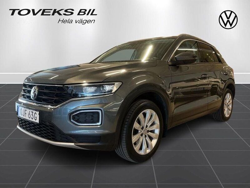 Grå (indium grey metallic) Begagnad 2020 VW T-Roc SUV | 259 000 kr (Marknadspris) - Bild 1/4