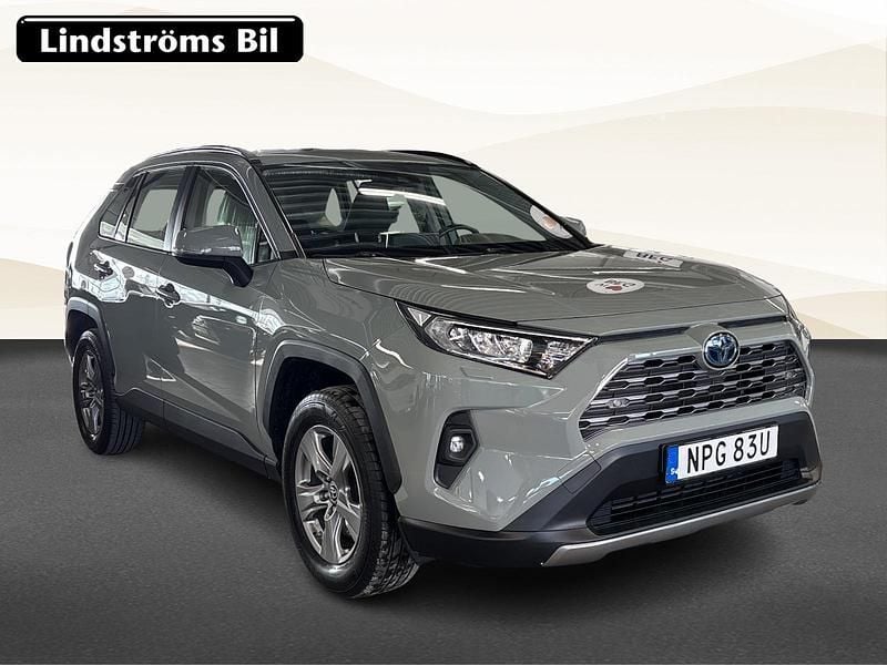 Begagnad Toyota RAV4 Hybrid Active 224 HK (164 kW) 2022 Grön SUV