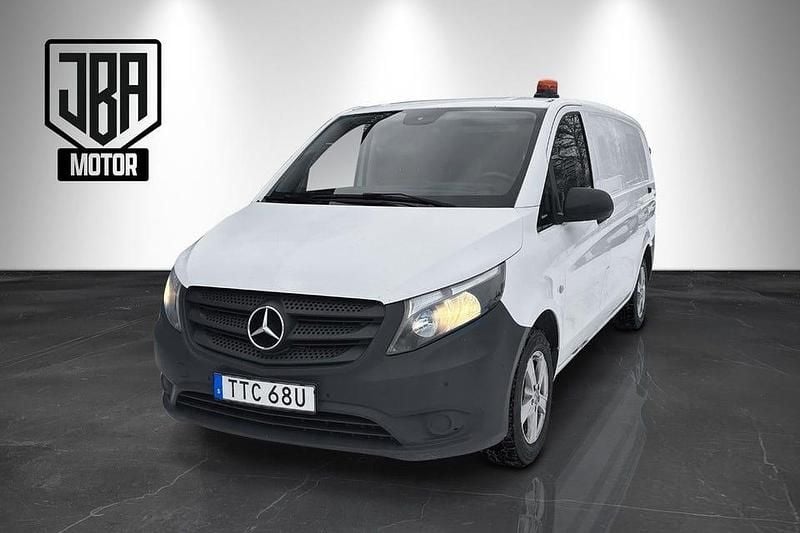 Vit Begagnad 2019 Mercedes Vito Van | 150 000 kr (Superpris) - Bild 1/4