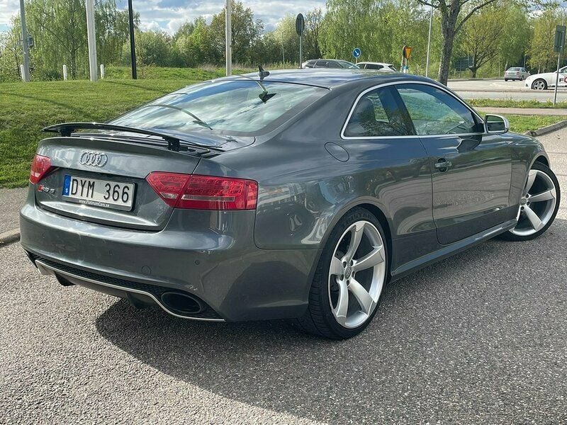 Begagnad Audi RS5 450 HK (330 kW) 2011 Sportkupé