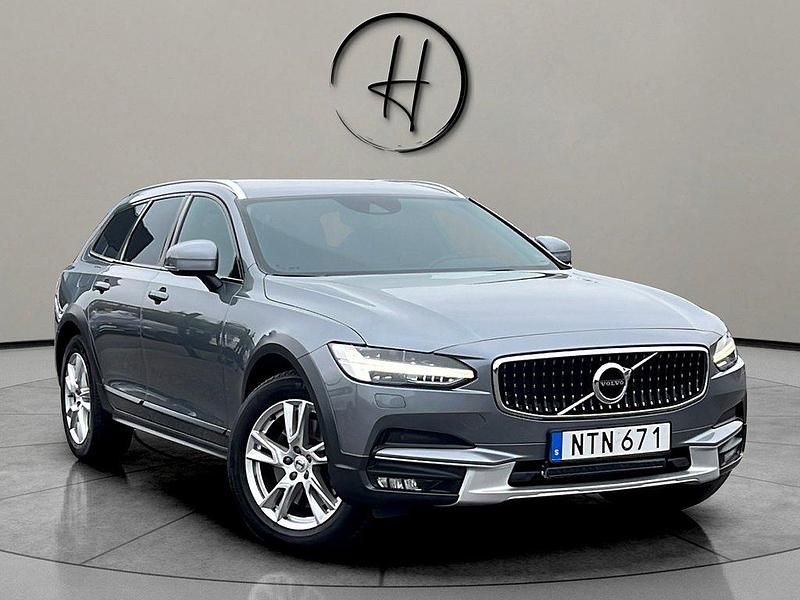 Grå Begagnad 2017 Volvo V90 CC SE Kombi | 279 900 kr (Lite dyr) - Bild 1/4