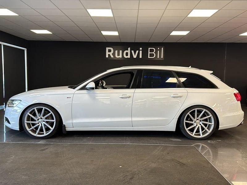 Begagnad Audi A6 S-Line 177 HK (130 kW) 2012 Vit Kombi
